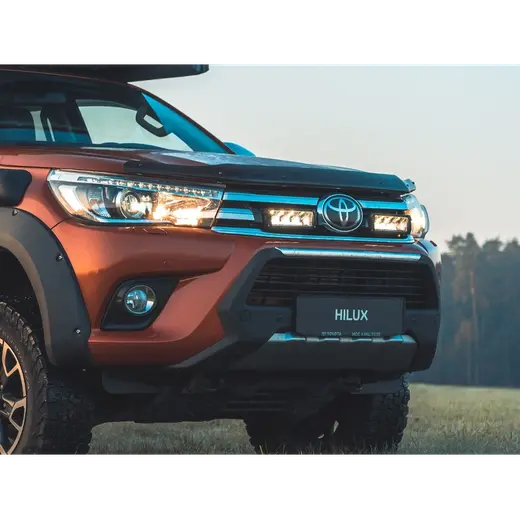 TOYOTA HILUX (2015+) TRIPLE-R 750 ELITE Grille Mount Kit product image